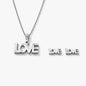 Set de prenda con diseño LOVE
