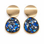 Aretes colgantes con brillo multicolor
